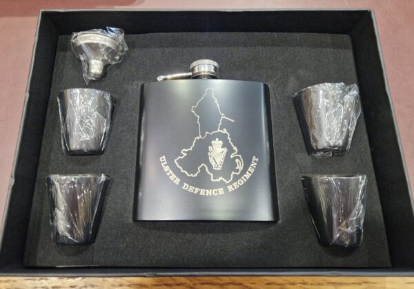 UDR Hip Flask Set